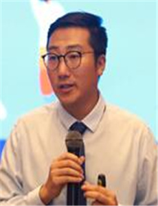 高卫哲