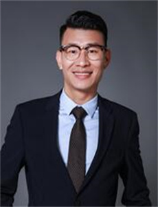 卿向东