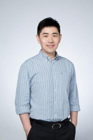 王可新