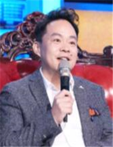 刘春华