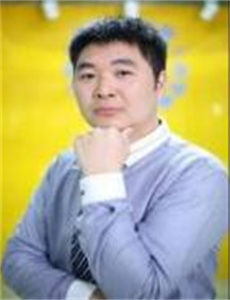 李坚